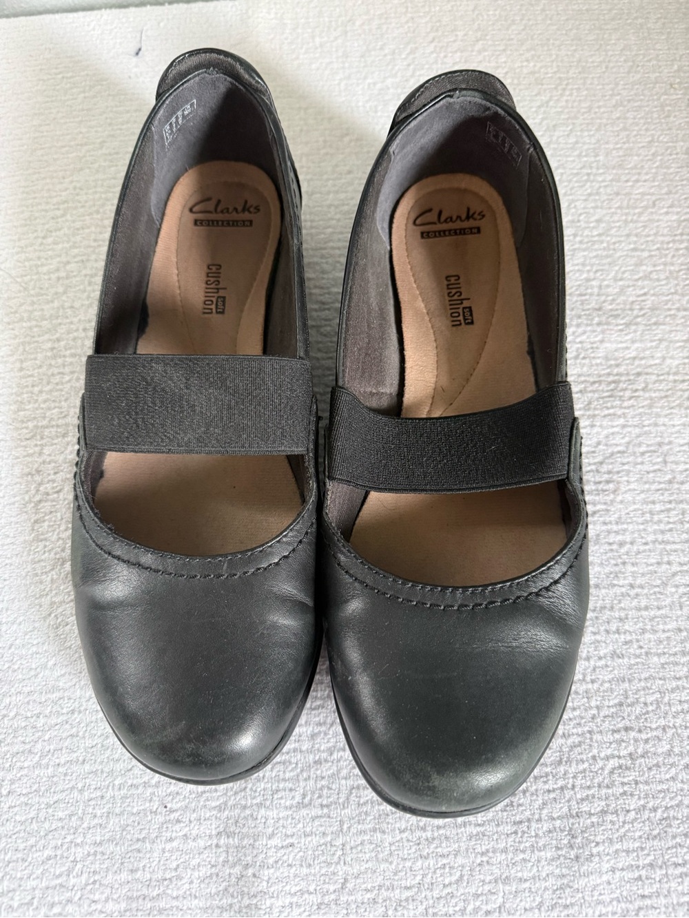 Clarks Black Mary Jane Elastic Strap Cushioned Flats